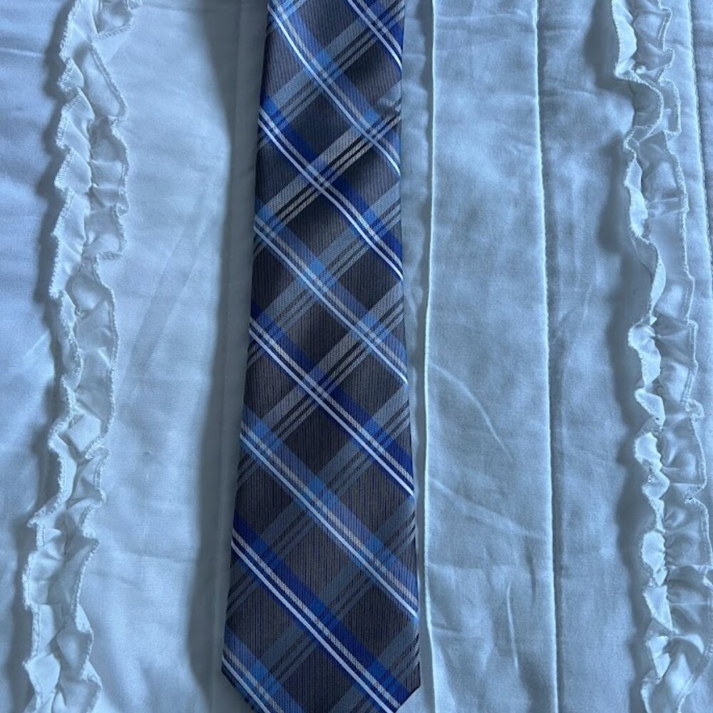Jones New York Blue/Gray/White Geometric Tie